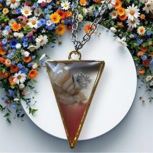 Handmade resin necklace with stainless steel seashells